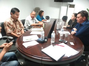 In a conference meeting on Wednesday at the Saipan Mayor’s office, it was announced that financial assistance is now available for those interested in undergoing training with Marianas Aviation Service. (Kimberly A. Bautista)