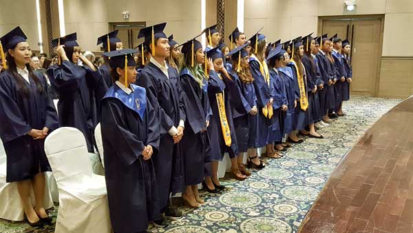 The Saipan International School Class of 2017. (Bea Cabrera)