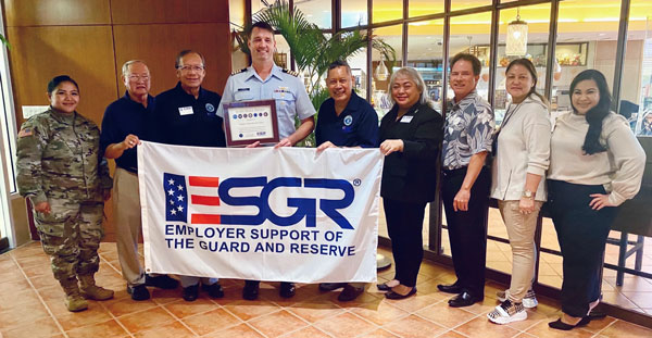 Ex-USCG commanding officer honored with Seven Seals Award